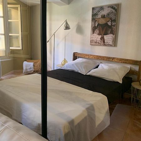 Studio Cosy Avec Deux Velos Coeur De Ville Hyères Zewnętrze zdjęcie