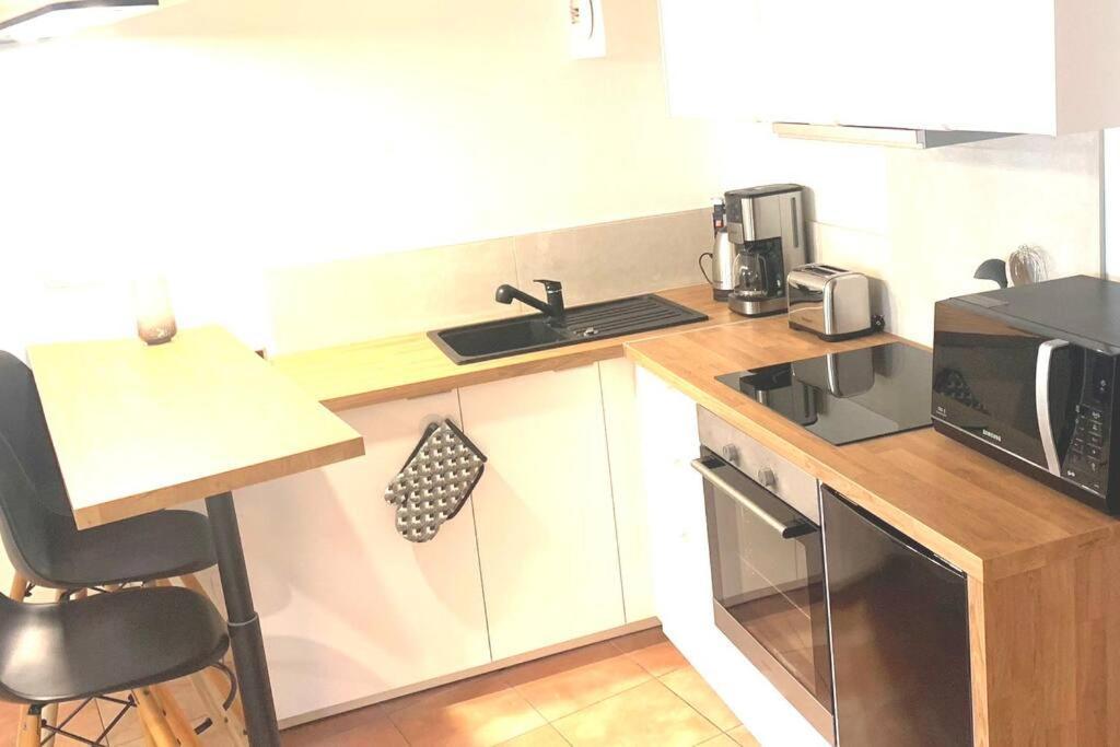 Studio Cosy Avec Deux Velos Coeur De Ville Hyères Zewnętrze zdjęcie